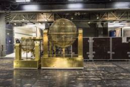 Llegada de los bombos del Sorteo Extraordinario de Navidad al Teatro Real de Madrid
