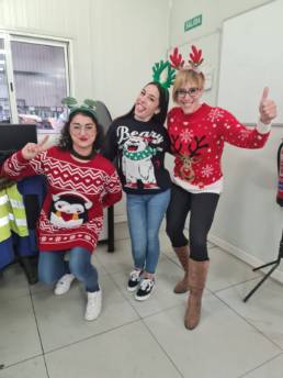 ¡Que vivan los jerséis navideños feos!